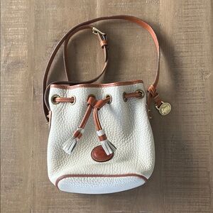 Vintage Dooney and Bourke Leather Drawstring Bucket Bag
